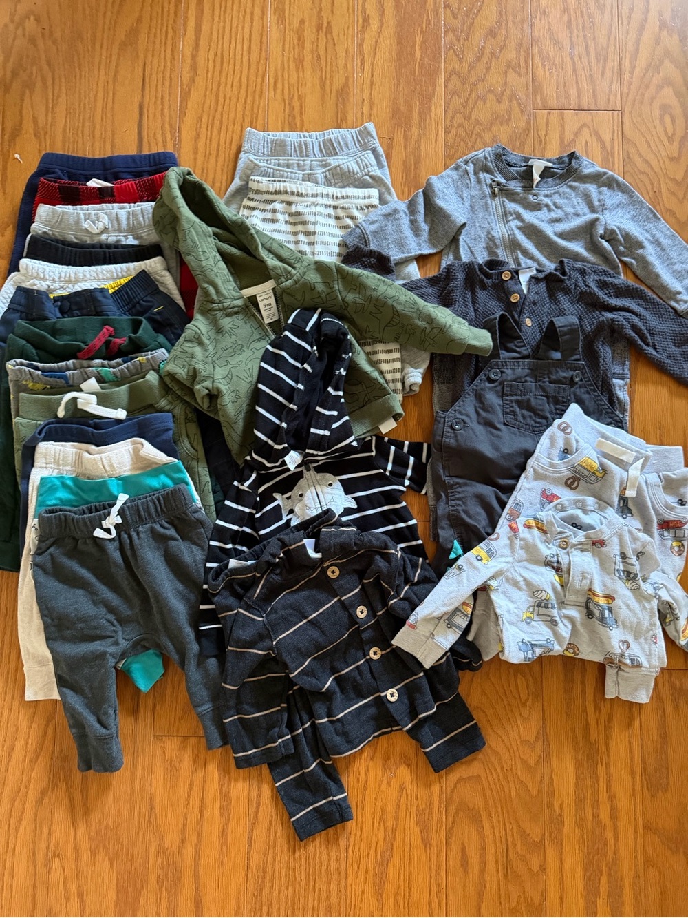 Lot of 25 baby boy Carter's Boys Mixed Matching Sets 6-9 months m pants jacket
